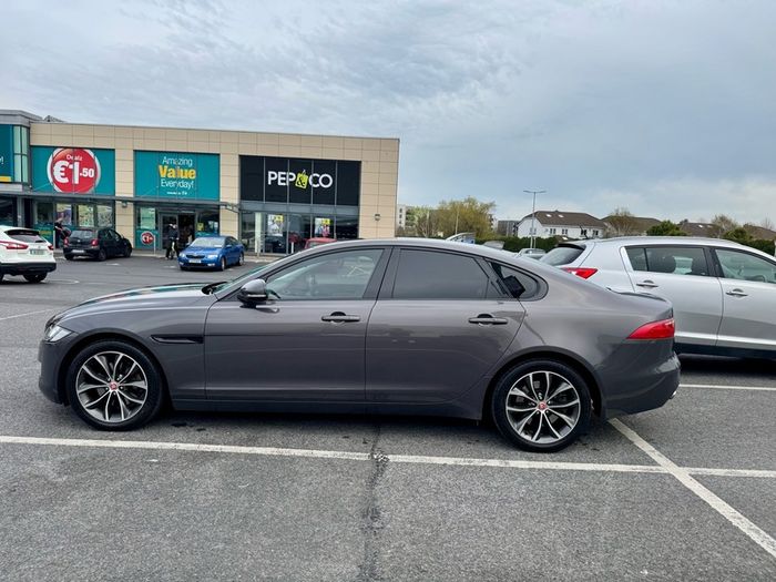 2016 Jaguar Xf