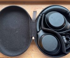 Sony XM4 headphones