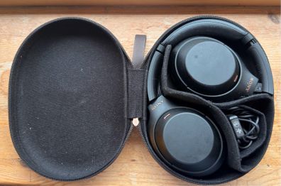 Sony XM4 headphones