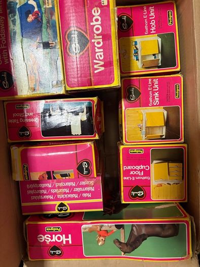 Sindy Dolls Furniture