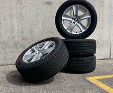Genuine BMW X5 Style 209 18" Alloy Wheels - X3, X4, X5, X6