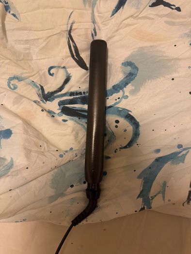 Remington hair straightener
