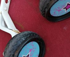 Kids bike side wheels