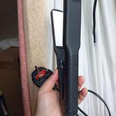 For leveling hair.