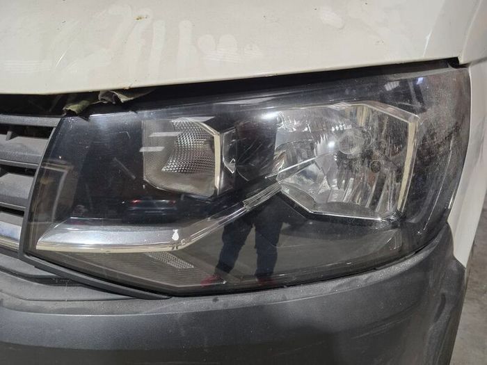 Original VW Transporter T6 Headlights (2019) - Pair - Excellent Condition