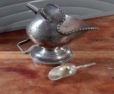 vintage silver plated creamer/small decorative jug