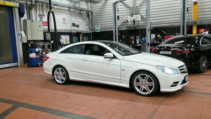 2013 MercedesBenz EClass E220 CDI Coupe  AMG Li
