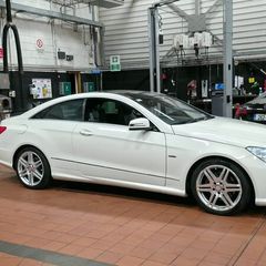 2013 MercedesBenz EClass E220 CDI Coupe  AMG Li