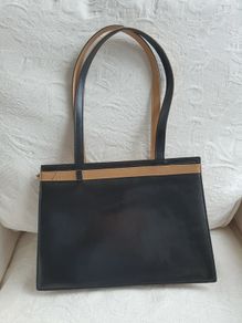 Hand bag