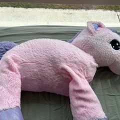 gigantic unicorn