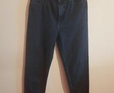 Calvin Klein Jeans Black Mom