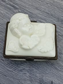 Vintage Porcelain Trinket Box