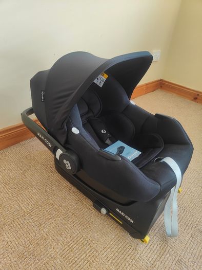 Baby Bundle: Maxi-Cosi, ISOFIX Base ,Joie Crib, Changing Table