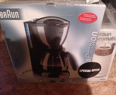 Coffee machine and grinder
