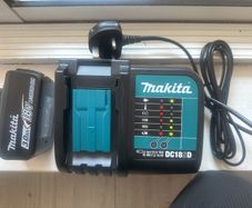 Makita Drill Battery 18V 3.0Ah + Makita charger