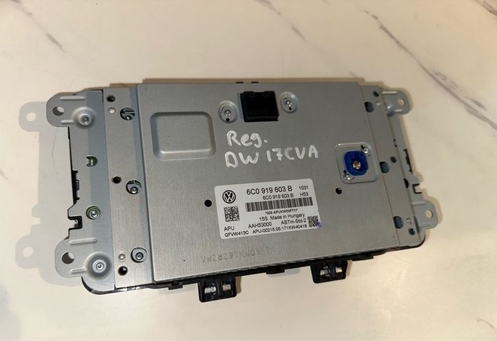 Volkswagen touchscreen display unit