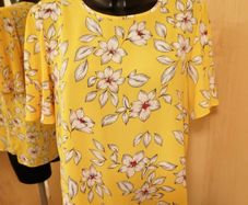 Women's Top Nwt Size 14