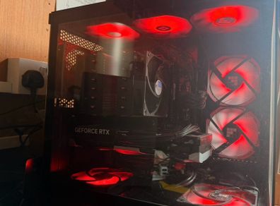Full 4K Gaming Setup RTX 5070 Ryzen 7 32GB RAM 27 inch 4K 160Hz Monitor