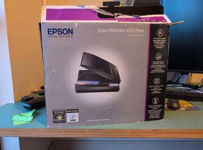 Epson Perfection V370 Photo Scanner