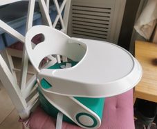 Baby booster seat for eating and playing