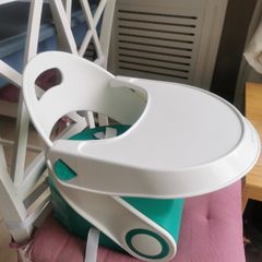 Baby booster seat for eating and playing