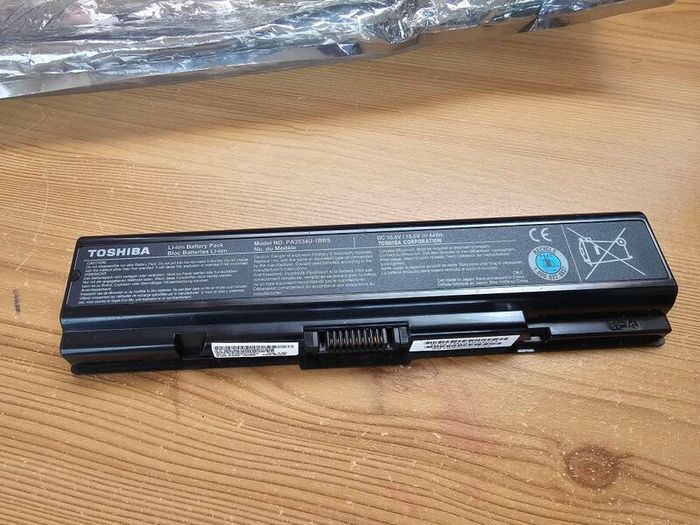 Toshiba laptop battery model no PA3534U-1BRS DC10.8V Repair Spare.