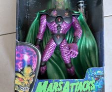 Vintage 1996 Mars Attacks Martian Supreme Commander