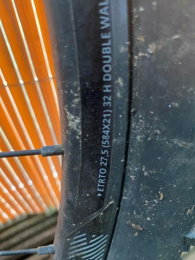 27.5" rear wheel