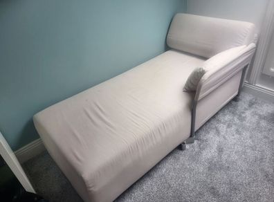 Chaise Lounge
