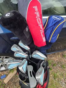 Set of ladies Golf Clubs