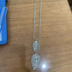 leaf necklace