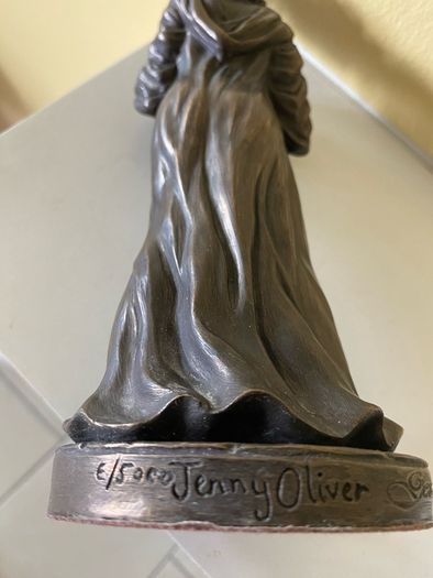 Genesis Bronze