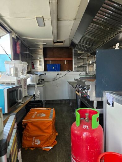 Food container