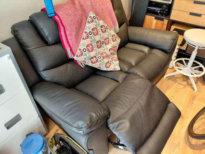 2 seater electric recliner sofa