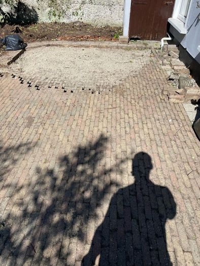 Paving bricks