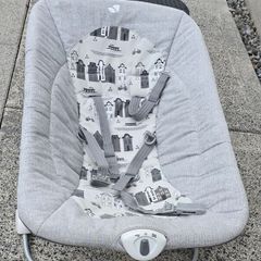 joie bouncer with vibration setting