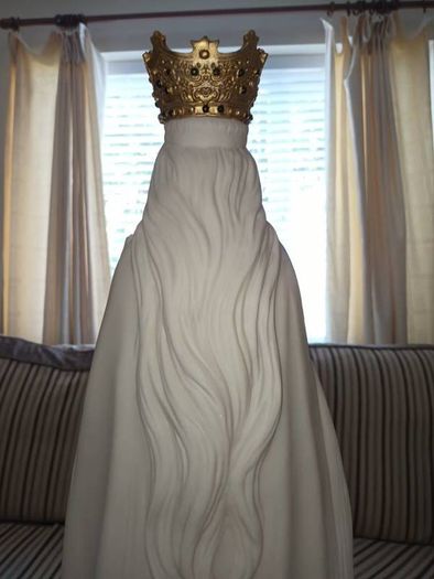 large 24 inch statue of our lady of knock suitable for indoor and oitdoor use.made of fibreglass
