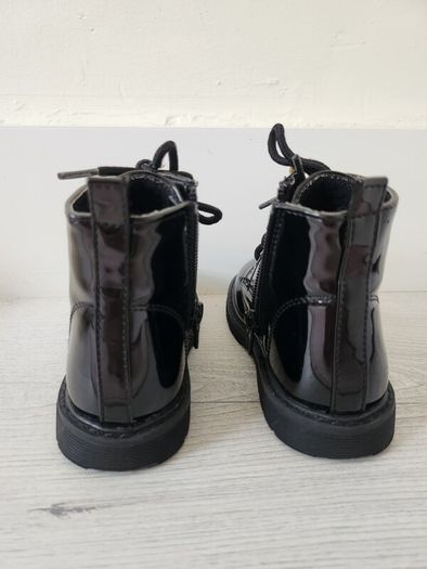 Girls Footwear