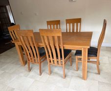 Table & 6 Chairs