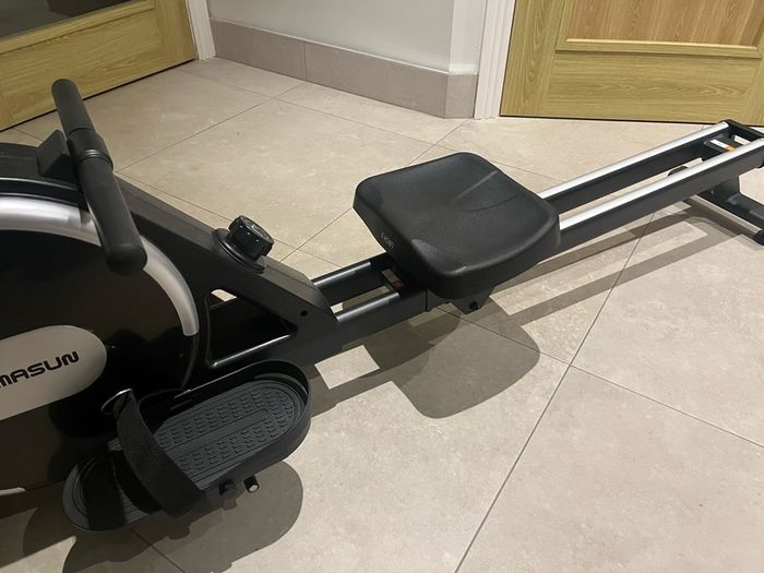 Dmasun magnetic rowing machine