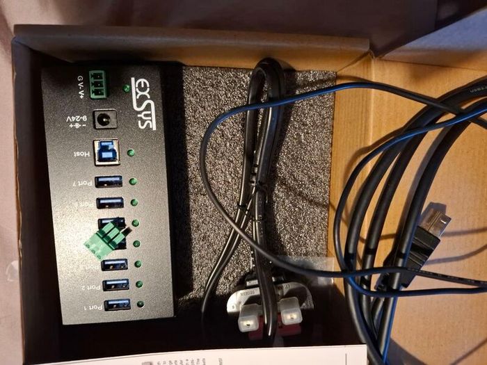 Usb Hub - Terminal Powered