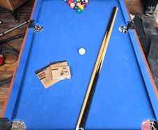 snooker/pool table