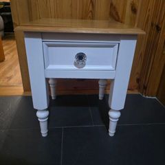 Lamp/side table