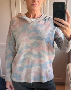 Lucy Nagle 100% cashmere hooded sweater.