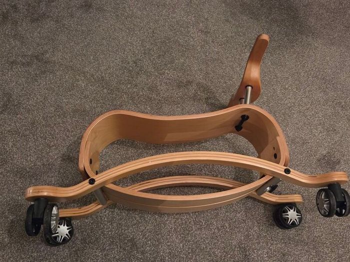Wishbone Flip Ride-On Scooter