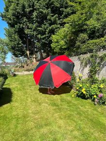 Black & Red Garden Pub Party Parade Umbrellas. Brand New In Box 2 Metre