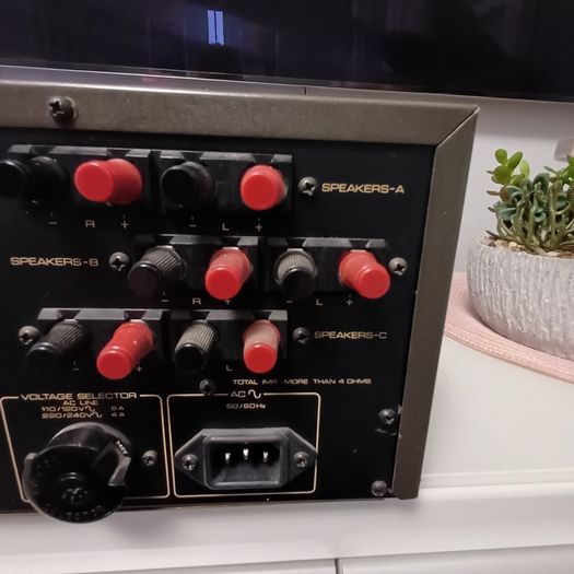 Onkyo TX 4500 MKII Giant Stereo Receiver 85w pc can run 3 Sets of Speakers has dual phono stage inputs Quartz-Locked beast absolutely mint like New fully professionally serviced