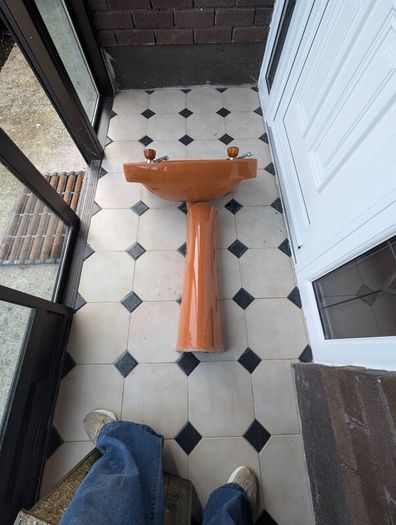 Funky  bathroom sink and taps
