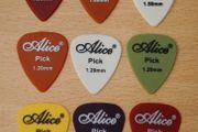 Guitar Picks/Plectrums Set of 9 Medium/Heavy Free Postage