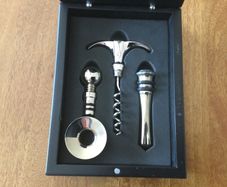 Wine Accessories Set